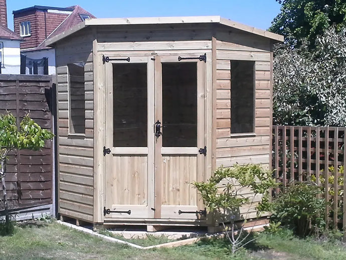 Corner Cabin Summerhouse